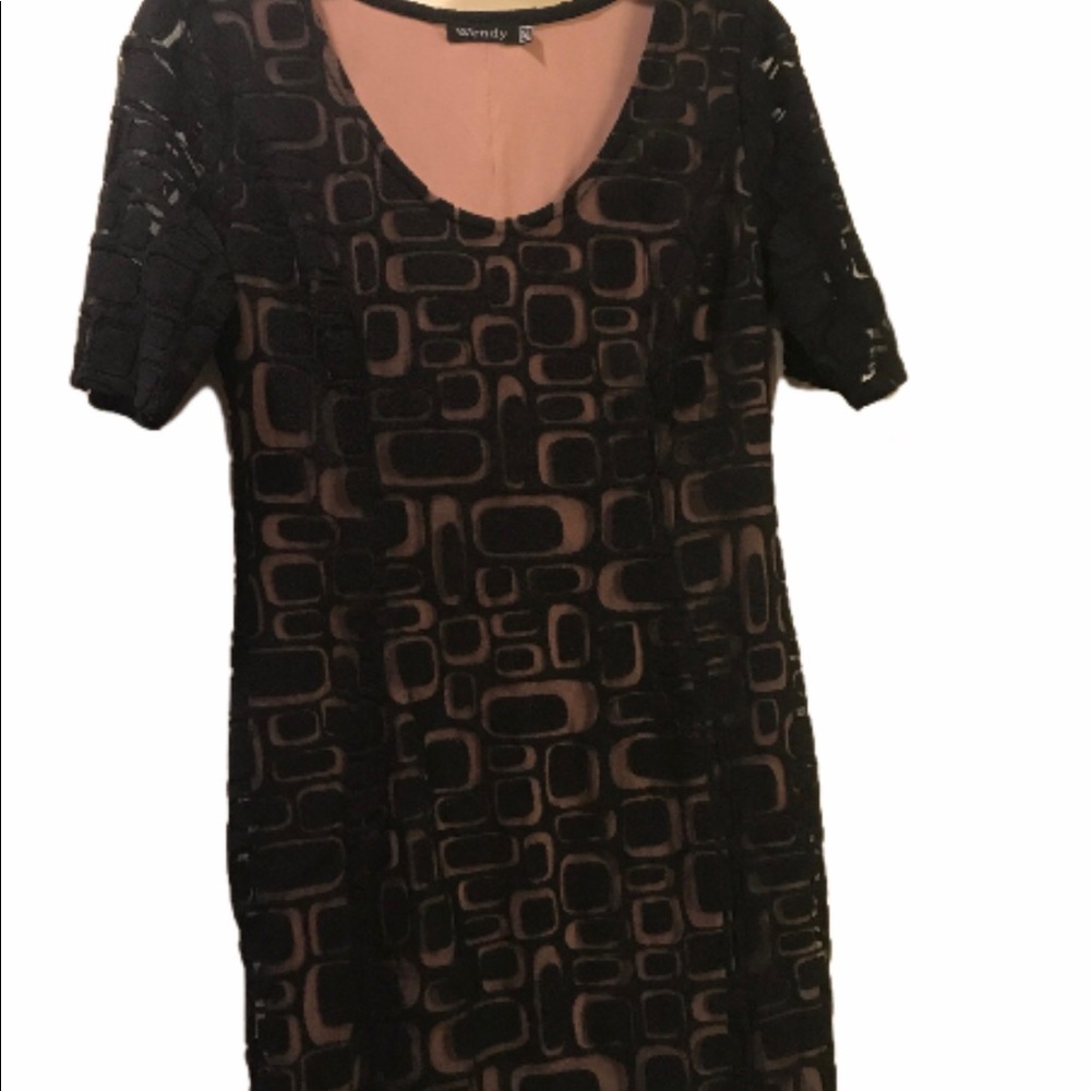 Wendy black short sleeve dress